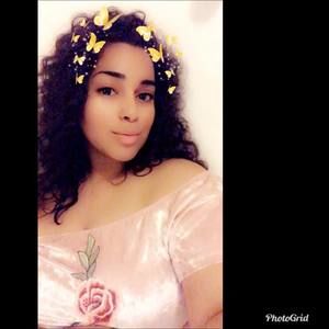 Meet your Posher, Gabriela